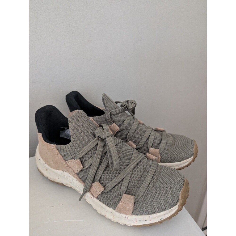 Holo Eco Olive Sneakers Size 7.5